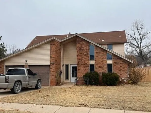 1112 Bank Side Cir, Edmond, OK 73012