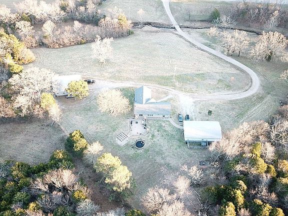 3rd image of 10194 Highway 74