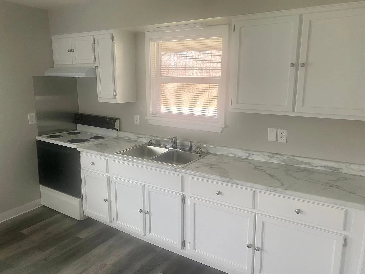6337 W St Rd 45 — Photo 4