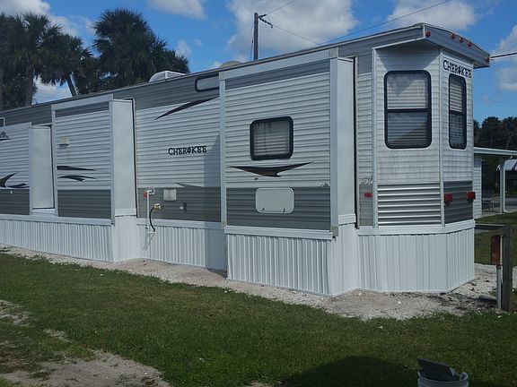 Skirted rm 4 shed/deck