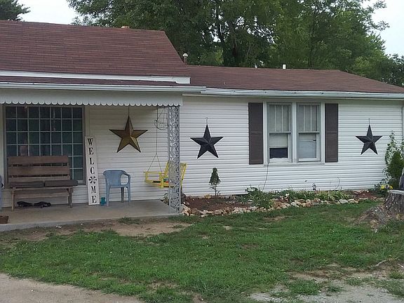 2nd image of 213 W 1st Ave