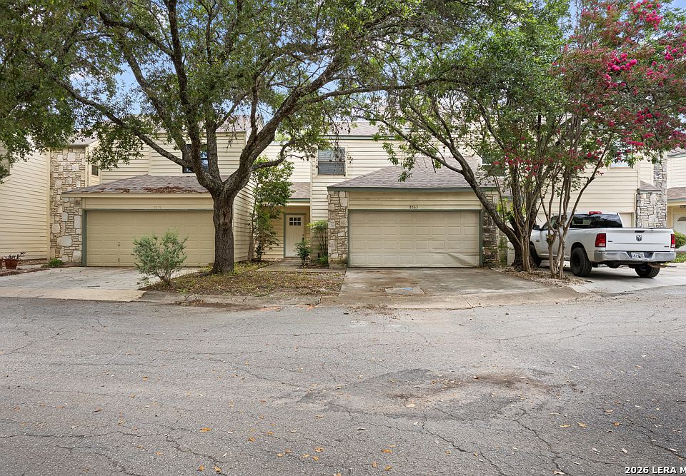 1st image of 8565 Echo Creek Lane