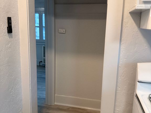 5th image of 114 N Van Ness Ave #116A