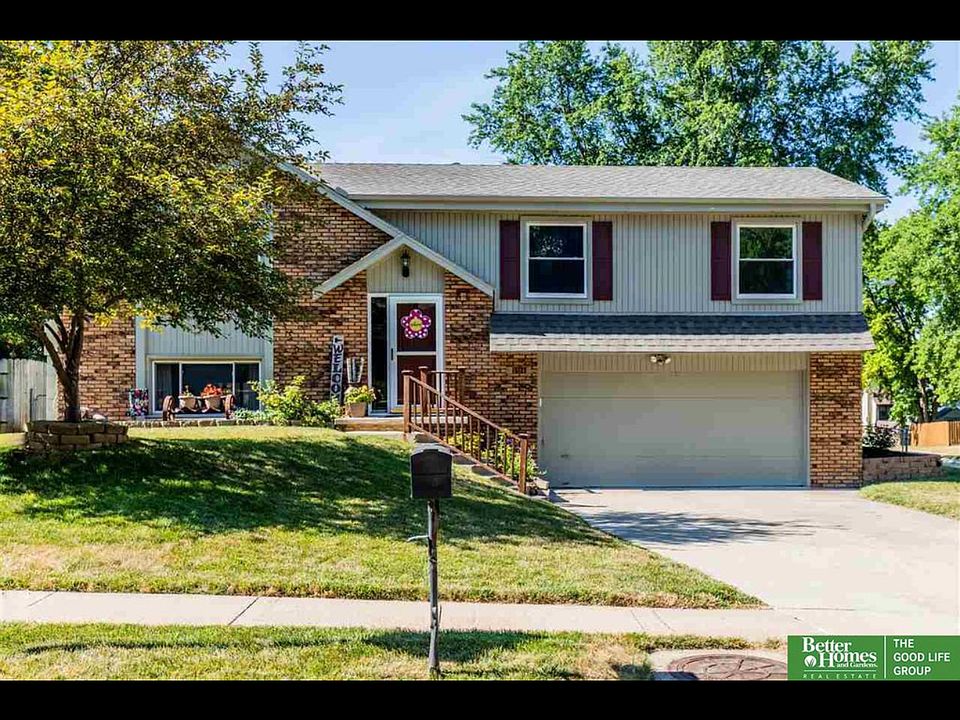 1st image of 15123 Westchester Cir