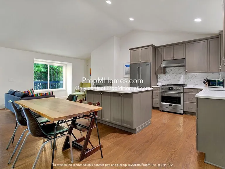 605 SW Arboretum Cir — Photo 12