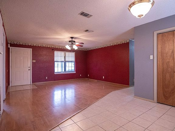 5th image of 1110 Millspaugh St