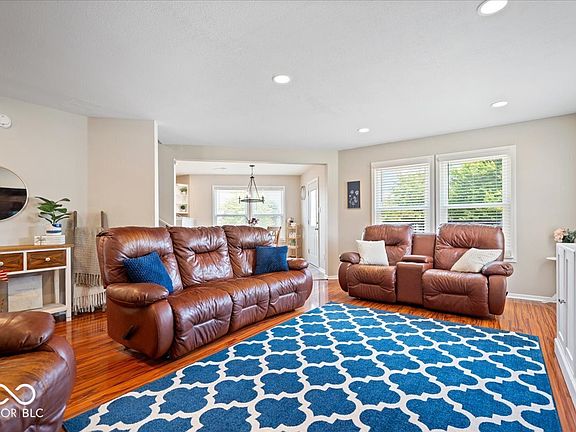 4th image of 12885 Howe Rd