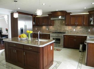 375 Castle St, Daly City, CA 94014