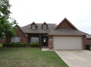 4462 Spruce St, Kiefer, OK 74041