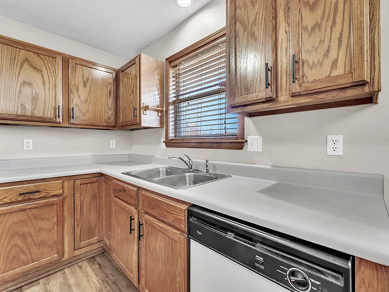1209 W Butterfield Dr — Photo 11