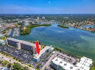 1859 Shore Dr S APT 303, South Pasadena, FL 33707