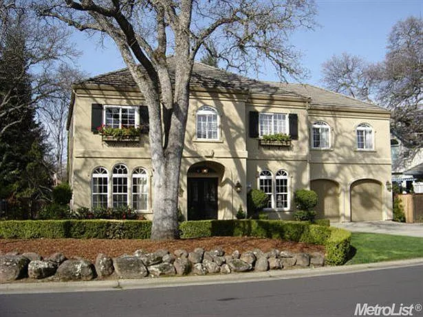 102 Cobb Ct photo 1