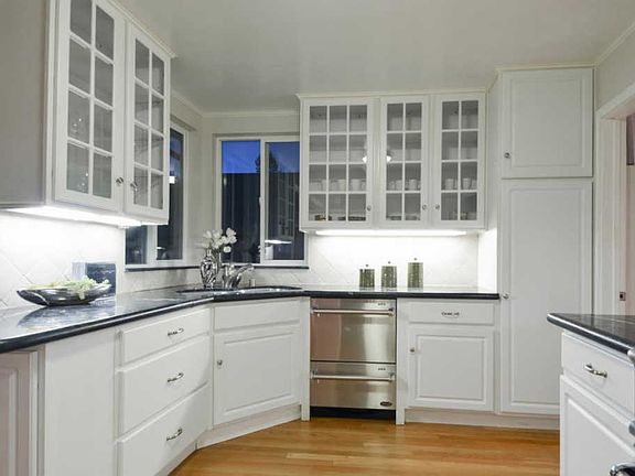 4th image of 1728 Virginia Ave