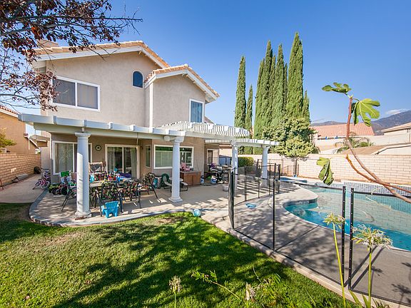 3rd image of 35097 Gemwood Ln