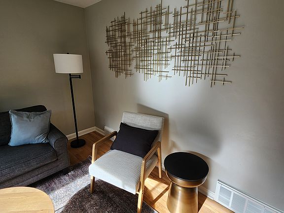 3rd image of 5810 Elsie Ave