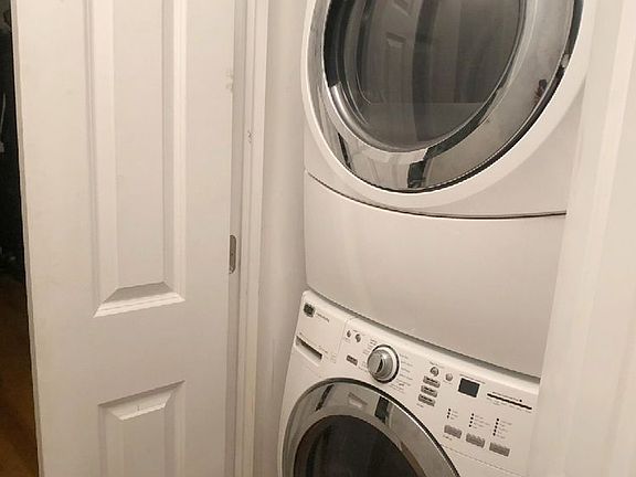 5th image of 2367 36th St #2