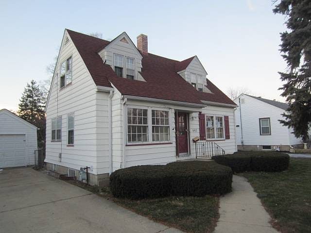 1st image of 842 W New York St