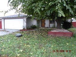2nd image of 1636 Alamo Dr