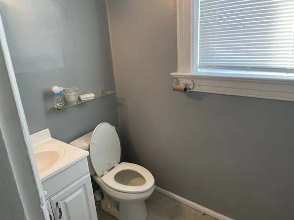 4440B Gibson Ave, Saint Louis, MO 63110