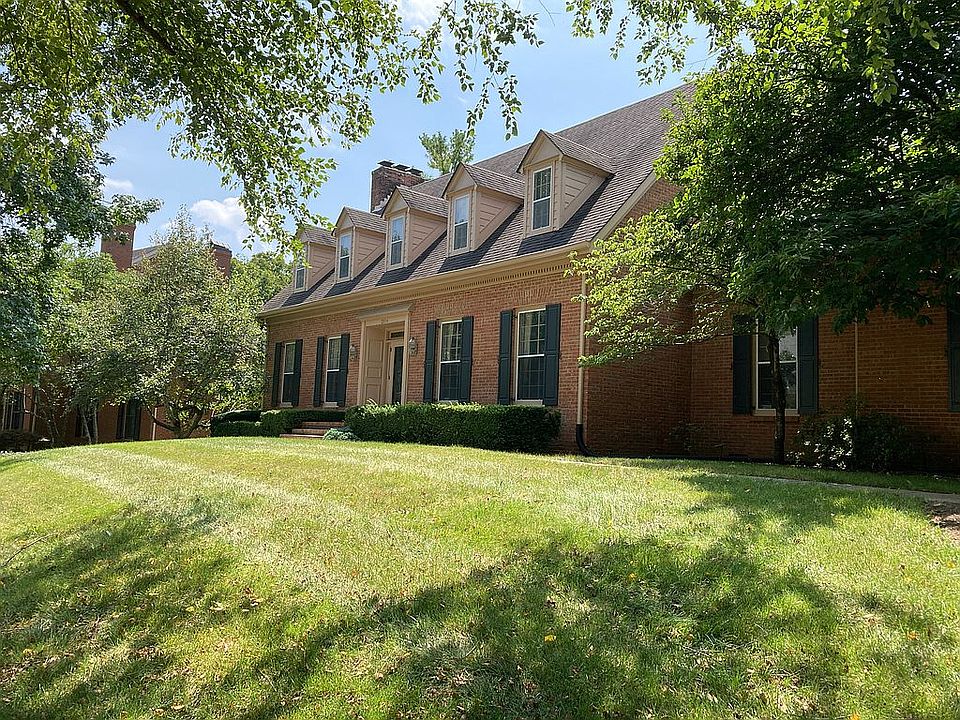 2nd image of 2104 Woodmont Dr