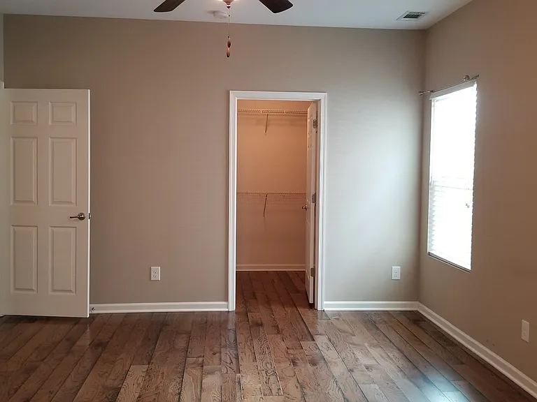 7908 Oakfield Grv — Photo 15