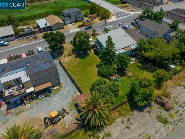 124 Berrellesa St, Martinez, CA 94553