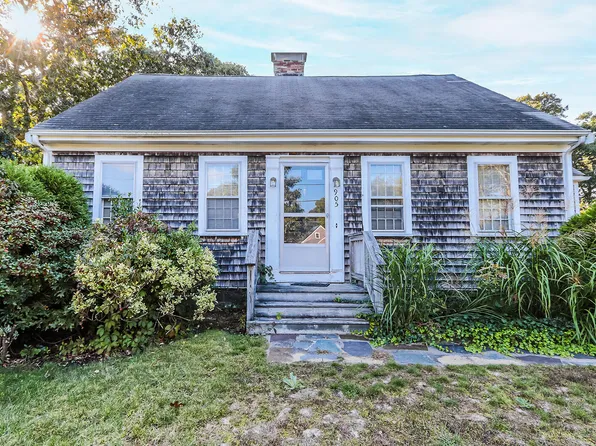 905 W Yarmouth Road, Yarmouth Port, MA 02675