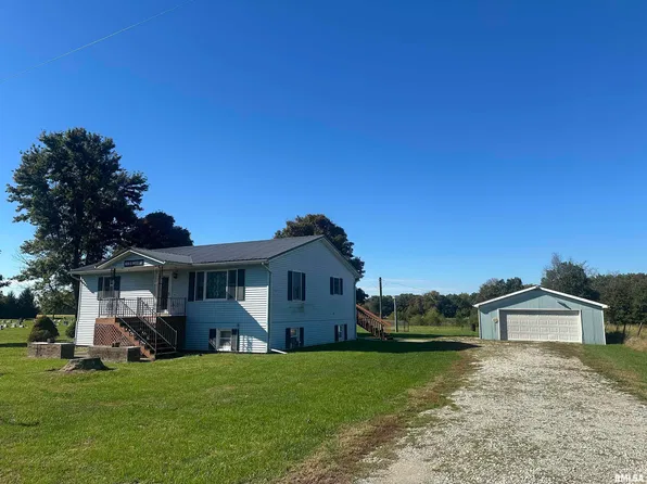 609 S West St, Loraine, IL 62349
