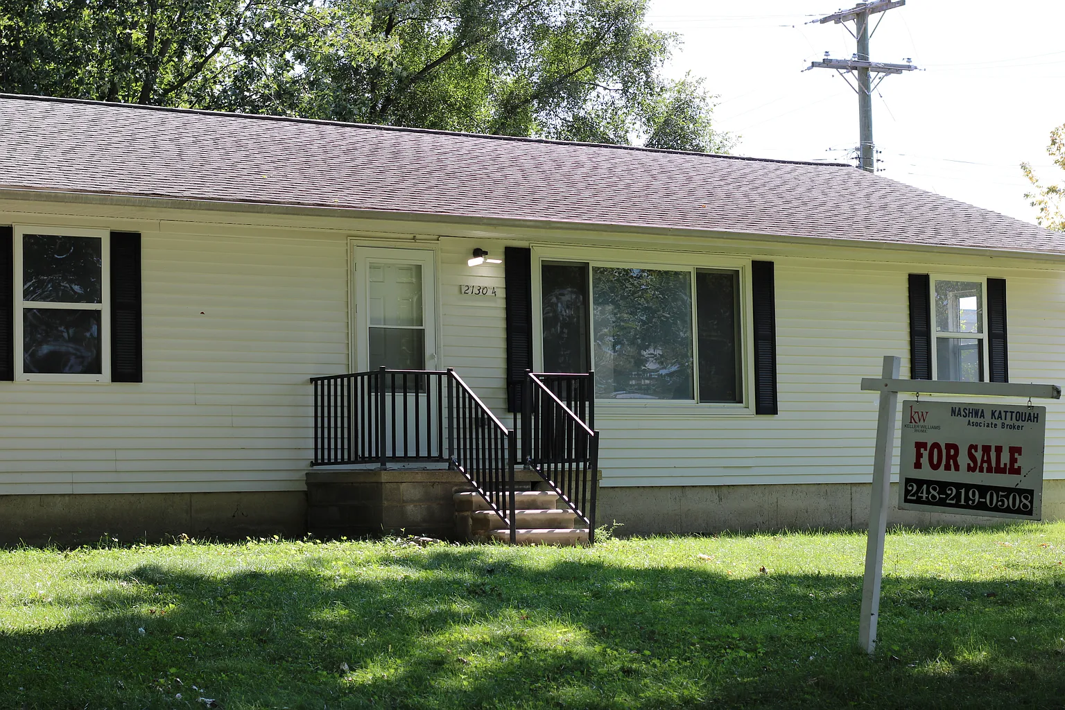 21304 Rockwell St photo 1