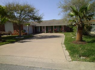 5612 Rosewood Dr, Galveston, TX 77551