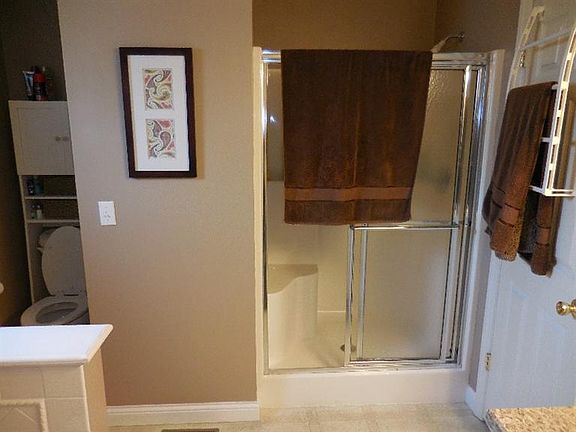 4th image of 148 White Cliffs Ln