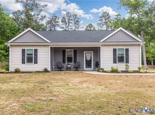 418 Lincoln Ave #B, Jarratt, VA 23867