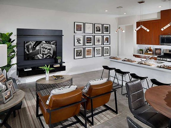 PLAN 1 MODEL - GREAT ROOM