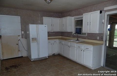 5th image of 123 Alhaven Ave