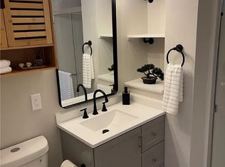 8663 Scenicview Dr APT 204, Broadview Heights, OH 44147
