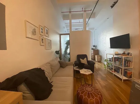 25 Jay Street image 2 of 5