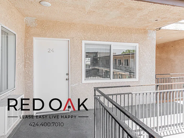 20414 Cohasset St #19 — Photo 7