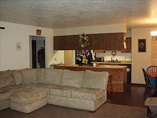 4th image of 573 Park Terrace Dr