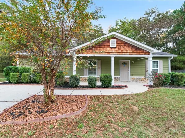 6956 Satterlee Woods Ln, Austell, GA 30168