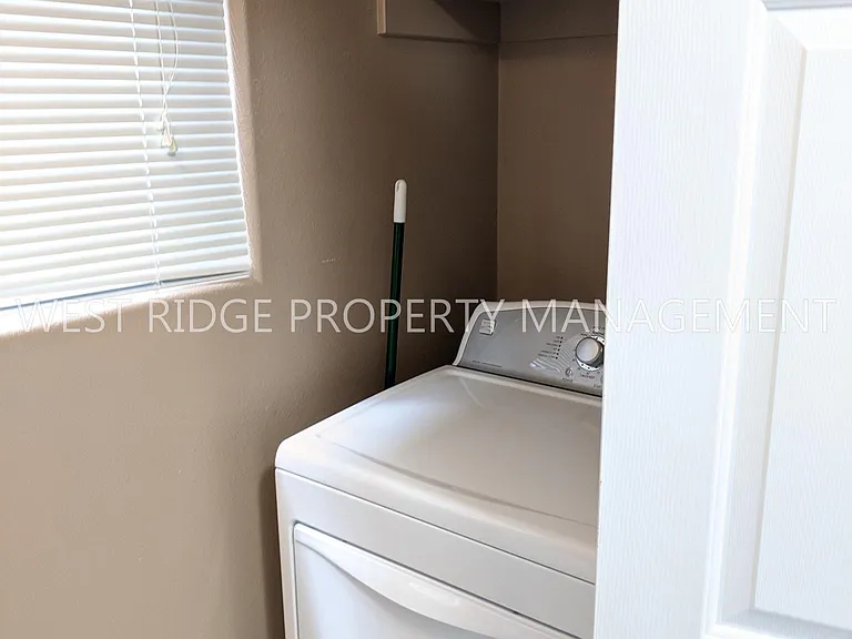 519 SW 207th Ave — Photo 16