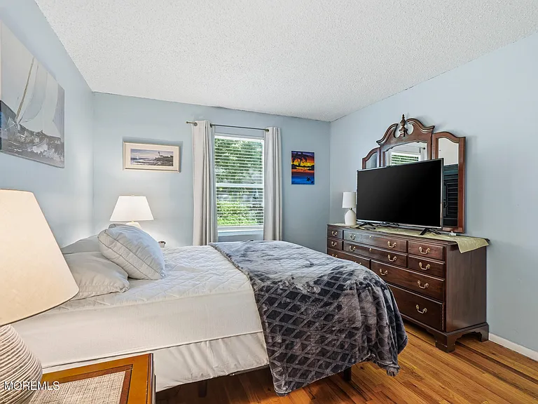 81 Berry Pl — Photo 15