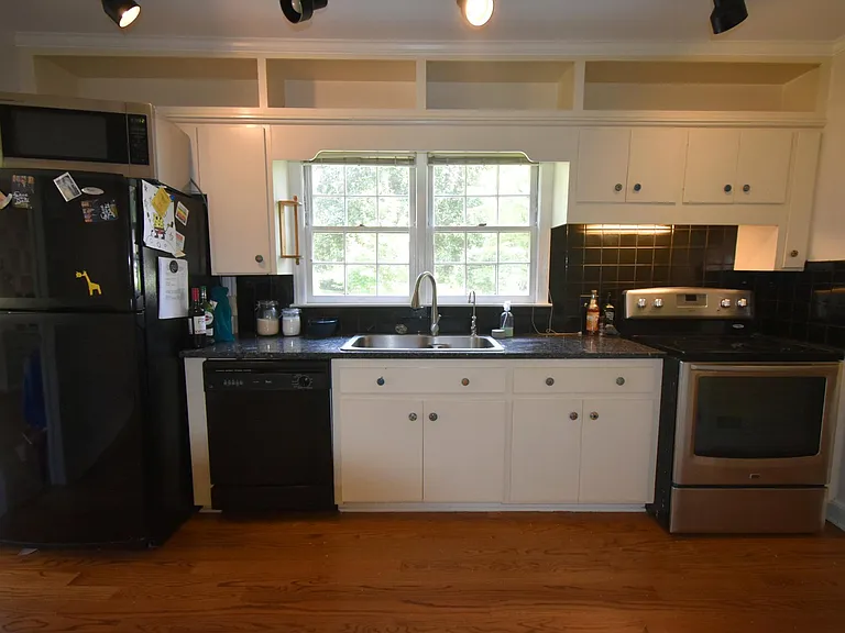 519 Audubon Dr — Photo 12