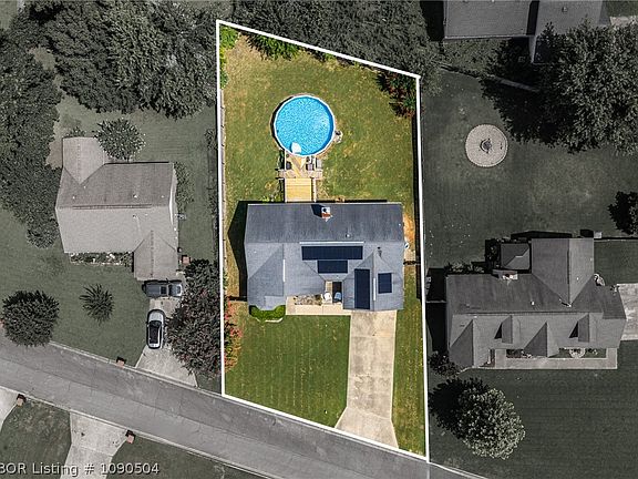 5th image of 802 Boulder Dr