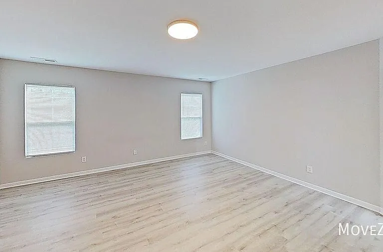4435 Stonewall Dr — Photo 20