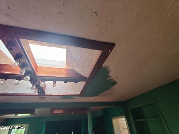 3rd image of 501 S Lanvale Ave