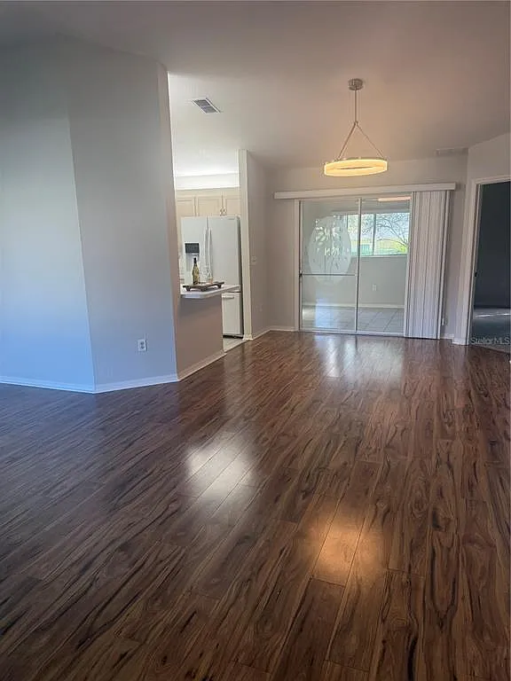 2 bed, 2.0 bath, 1735 sqft, $2,200 — Photo 2