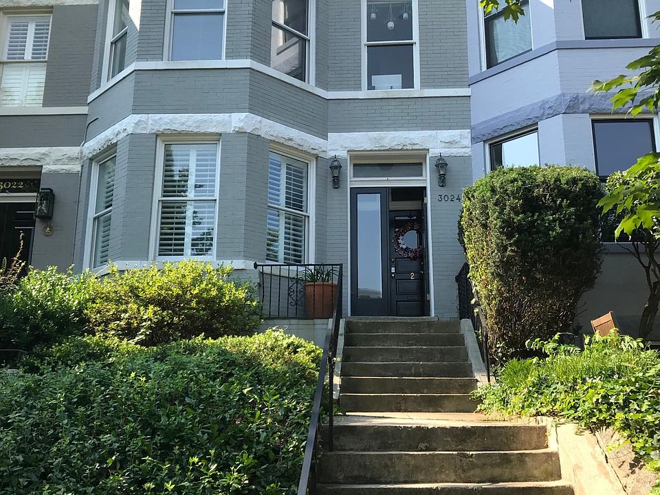 Building and apt front entrance