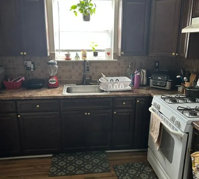 2331 Benson St #2 — Photo 5