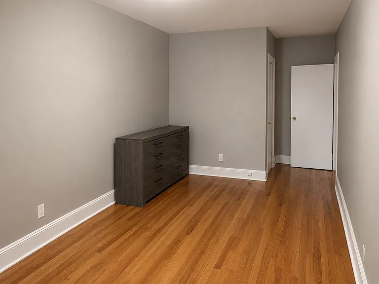 553 Undercliff Ave #2 — Photo 4