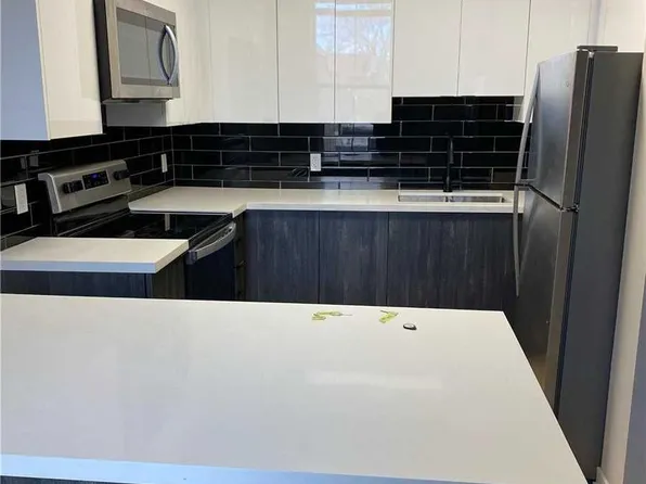 140 Simcoe St, Peterborough, ON